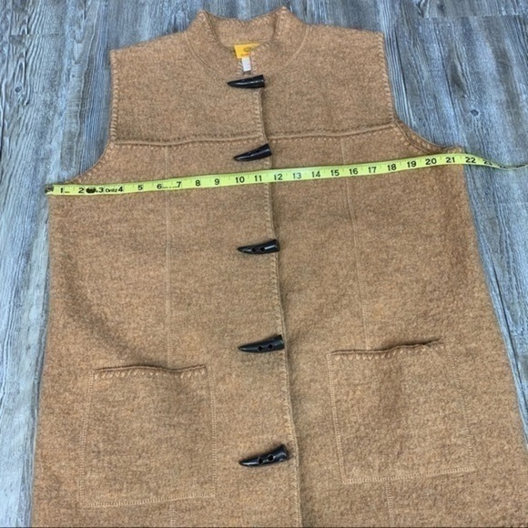 Ruby Rd. Camel 100% Wool Vest Toggle Button Size L - Picture 8 of 11